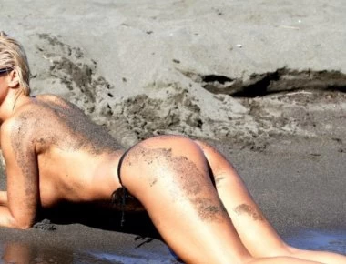 Νέες αποκαλύψεις για το σκάνδαλο Καρλέουσα-Βράνιες: Ως... «γιατρός» την «εξέταζε» μπροστά στις κόρες της